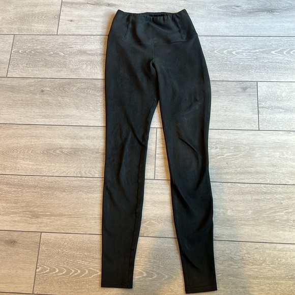 Aritzia Wilfred free Daria black faux suede full length leggings xs - Picture 3 of 8